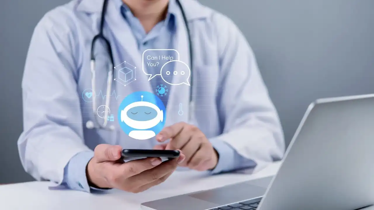 Pessoa consultando um chatbot de IA em um tablet, com ícones de saúde ao redor, representando a interação entre tecnologia e medicina.