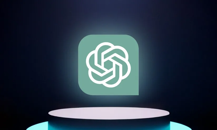 Tela do ChatGPT exibindo uma mensagem de erro ou de carregamento, com o logo da OpenAI ao fundo, indicando problemas no serviço.