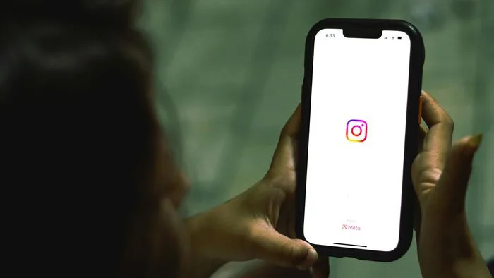 Instagram: Mais Controle Algorítmico nos Reels com IA