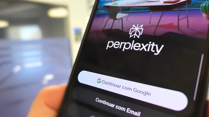 Logotipo e interface do Perplexity, uma ferramenta de IA para pesquisa.