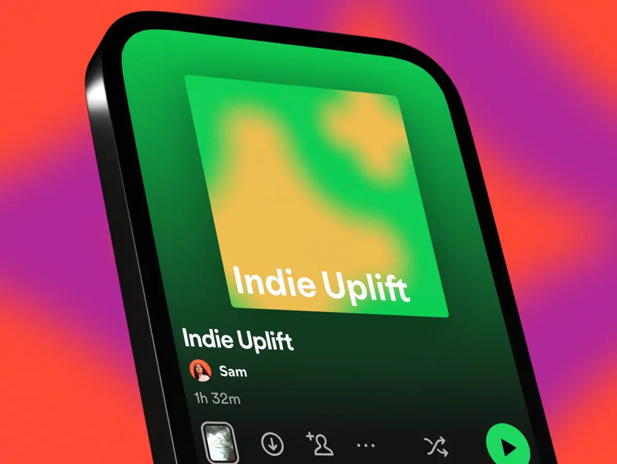 Interface do Spotify mostrando a criação de playlist por inteligência artificial com base em um prompt de texto.