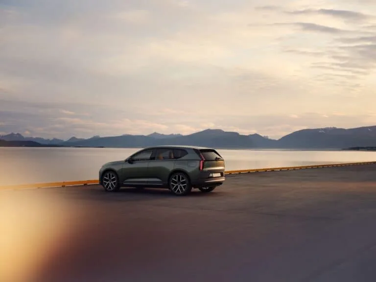 Volvo EX60 e HuginCore: IA Redefine Futuro Automotivo